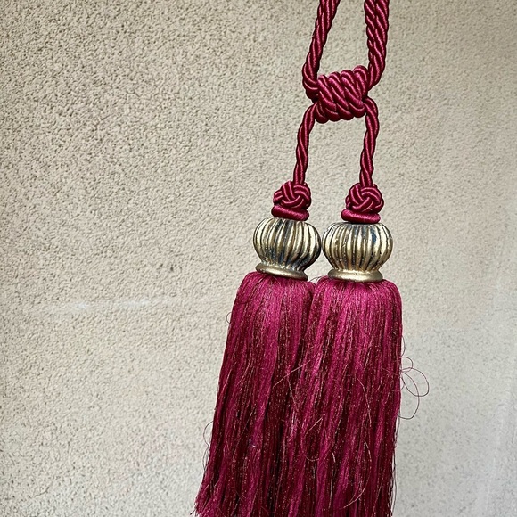 Elegant Burgundy Decorative Tassel with Antique Gold Cap - Picture 2 of 9
